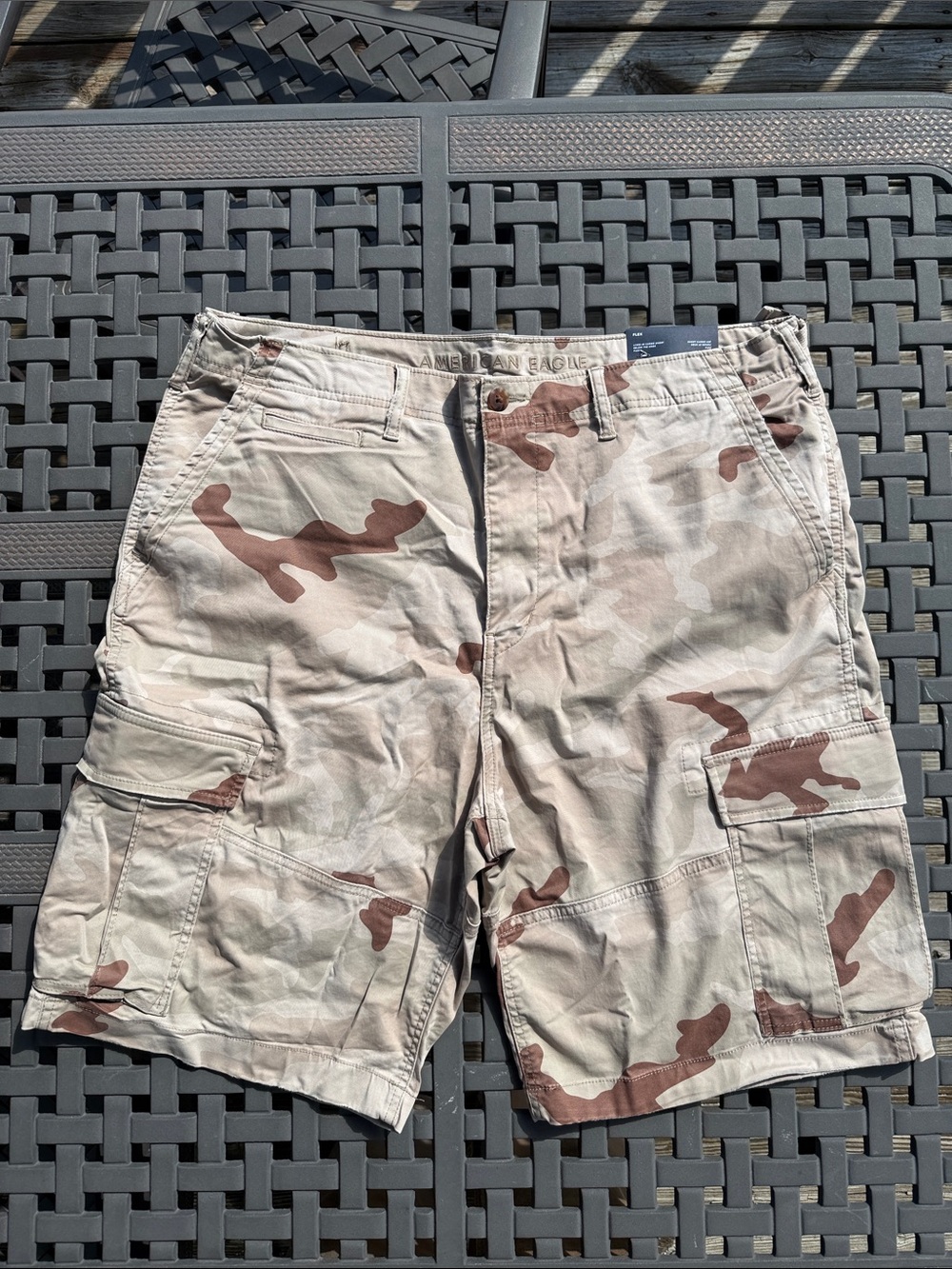 American Eagle Outfitters Men’s Desert Camo Cargo Shorts - Tan/Brown Size 40